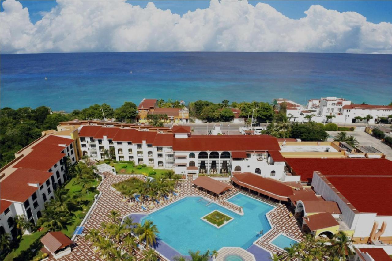 Cozumel Hotel & Resort Tm By Wyndham All Inclusive Exterior photo
