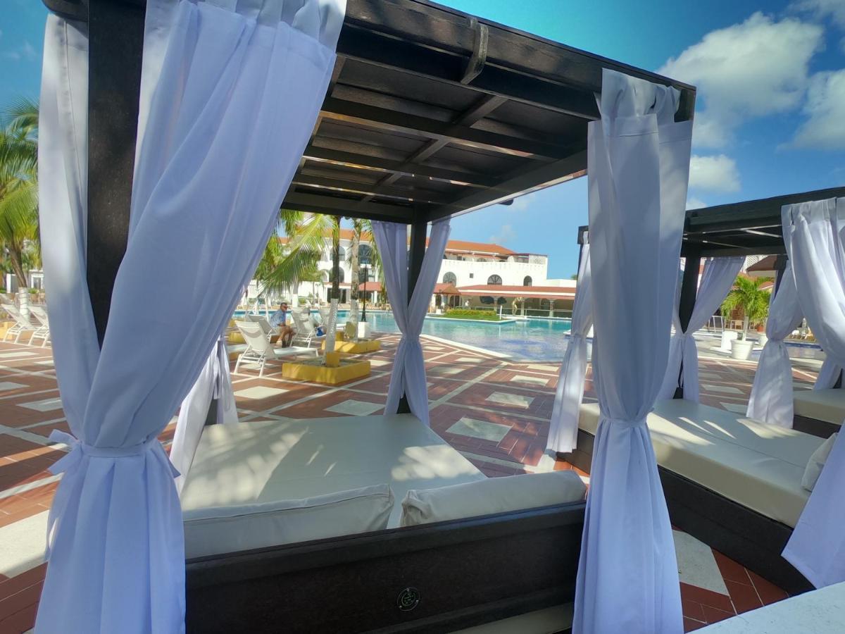 Cozumel Hotel & Resort Tm By Wyndham All Inclusive Exterior photo