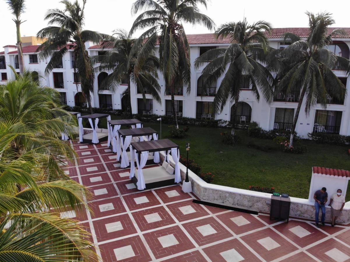 Cozumel Hotel & Resort Tm By Wyndham All Inclusive Exterior photo