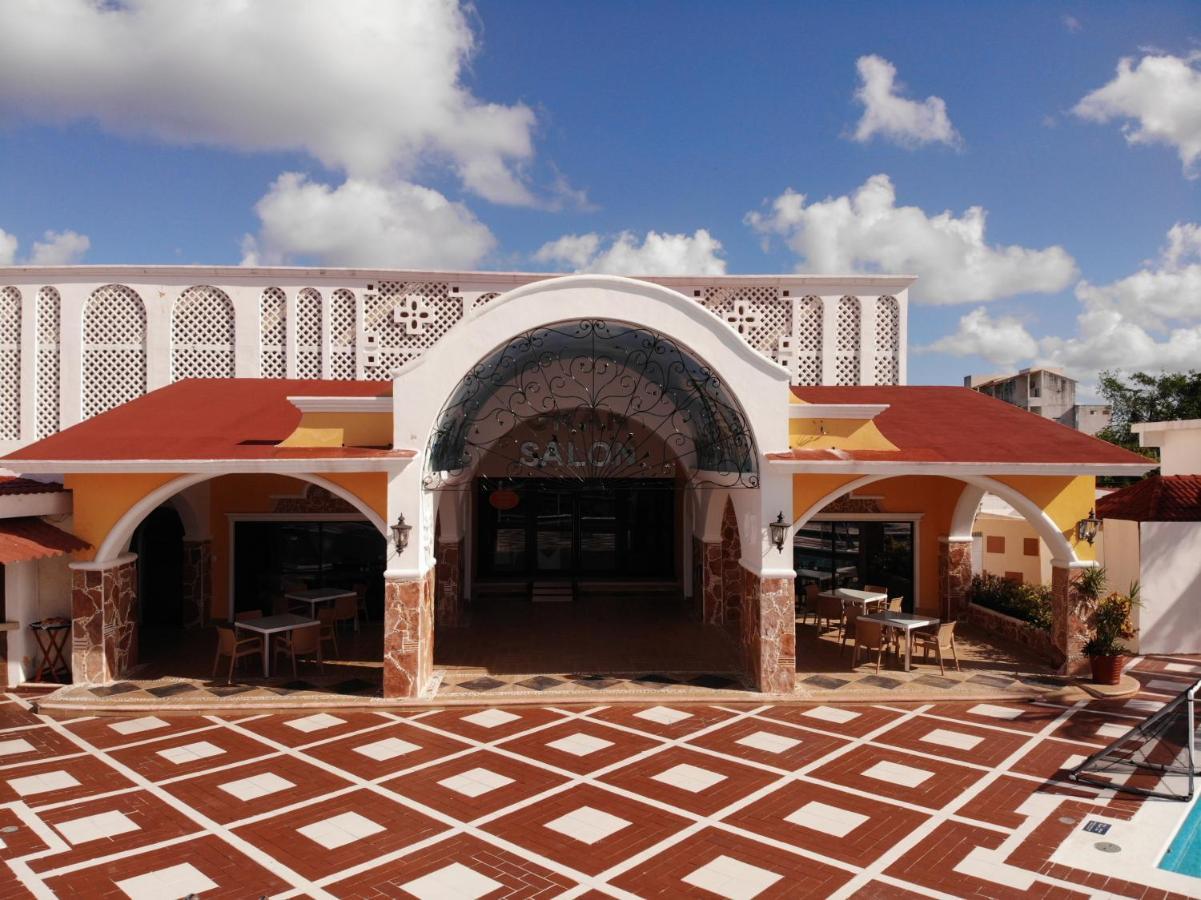 Cozumel Hotel & Resort Tm By Wyndham All Inclusive Exterior photo