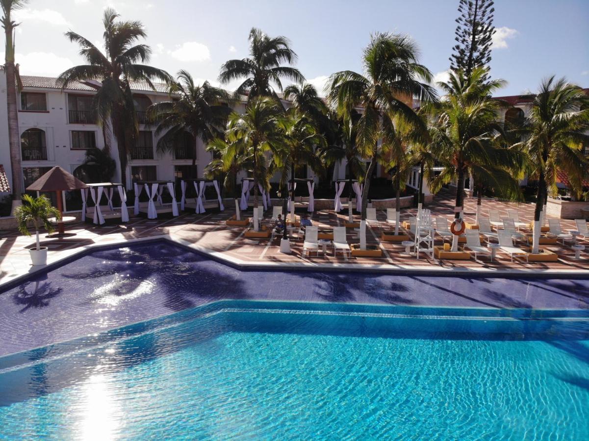 Cozumel Hotel & Resort Tm By Wyndham All Inclusive Exterior photo